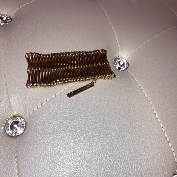 NEW BCBGeneration Gold Stretch Charm Fashion Bracelet O/S - Picture 8 of 8